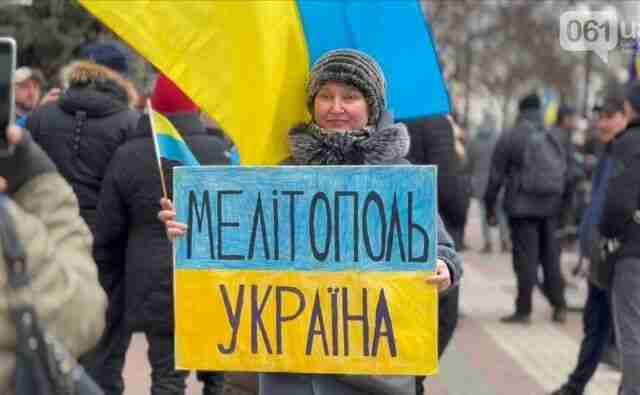Невідомі герої - патріоти України в Мелітополі ночами масово знищують окупантів