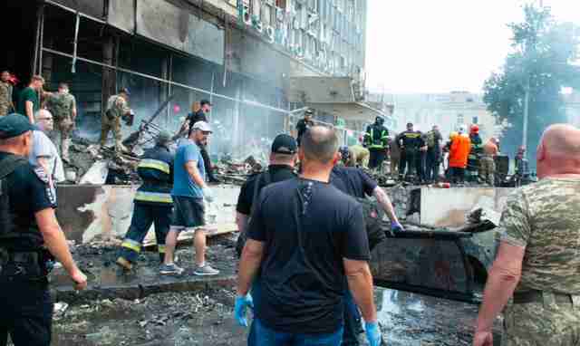 Нові дані про загиблих під час ракетного удару по Вінниці (фото)