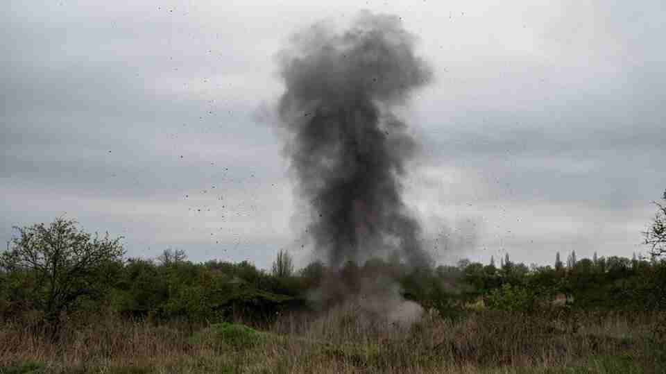 Нові вибухи в Криму: приліт по Центру далекого космічного зв’язку та військовій частині