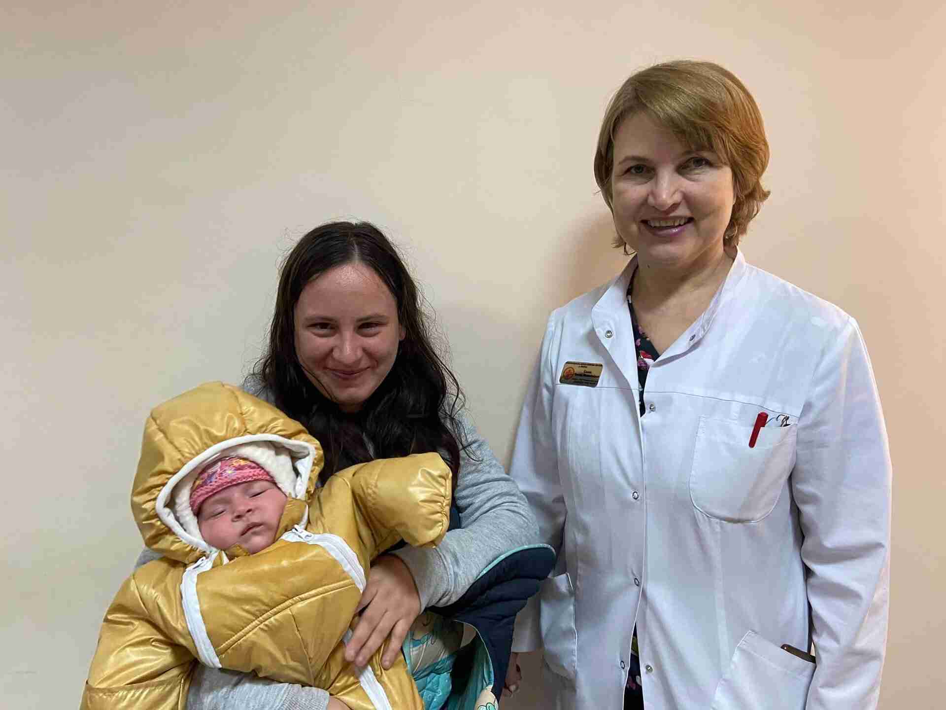 Офтальмологи Львова повернули зір жительці Донецька, яка втратила його під час вагітності (ФОТО)