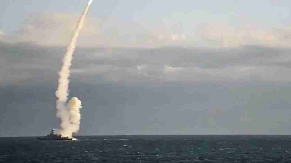 Окупанти активізувалися у Чорному морі: у ЗСУ попередили про високу загрозу ракетних атак