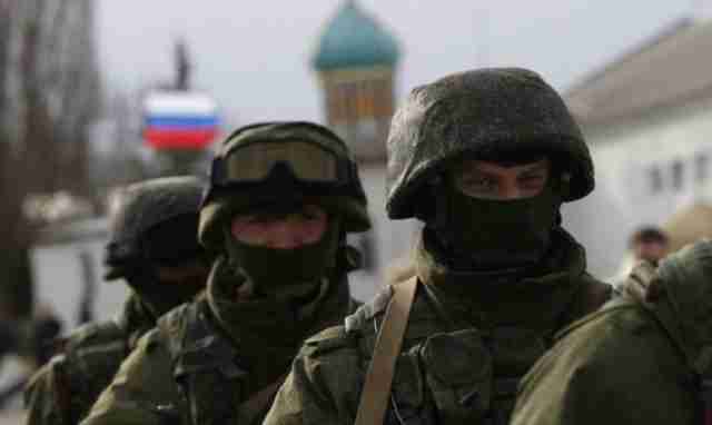 Окупанти посилено готують оборону міст на Луганщині