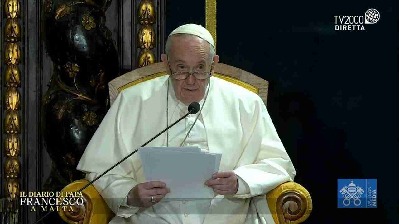 Папа Франциск під час візиту на Мальту молився за «мученицьку» Україну