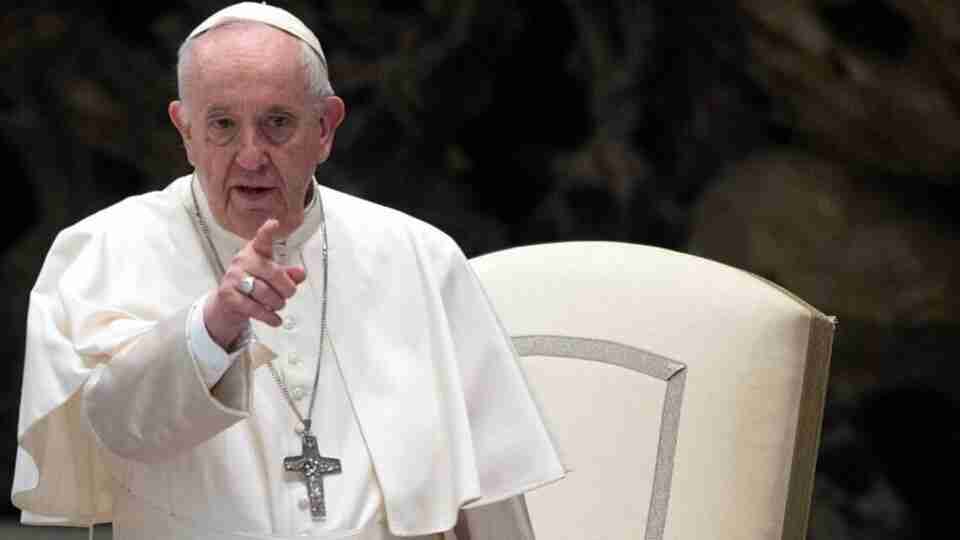 Папа Римський не вірить у жорстокість росіян і назвав їх «великим народом»