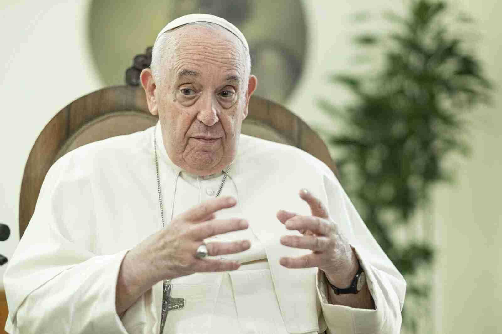 Папа Римський пояснив свою заяву про «велику матінку-росію»