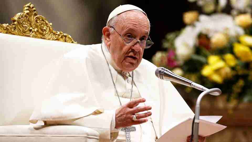 Папа Римський розповів про свою участь у найбільшому обміні полонених між рф та Україною