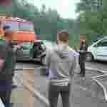 Під час лобового зіткнення вантажівки та легковика загинули двоє мешканців Львівщини (ФОТО)