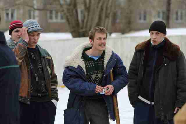 Під час війни українські підлітки «підсіли» на російський серіал «Слово пацана»