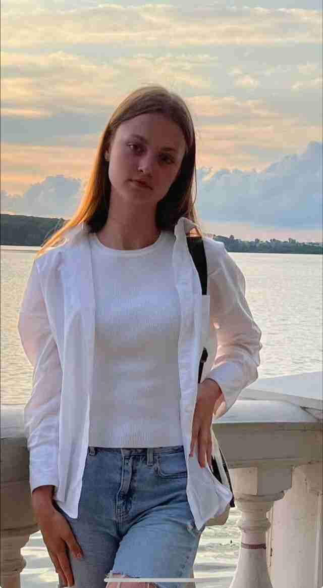Поліція розшукує 16-річну дівчину з Тернополя (ФОТО)