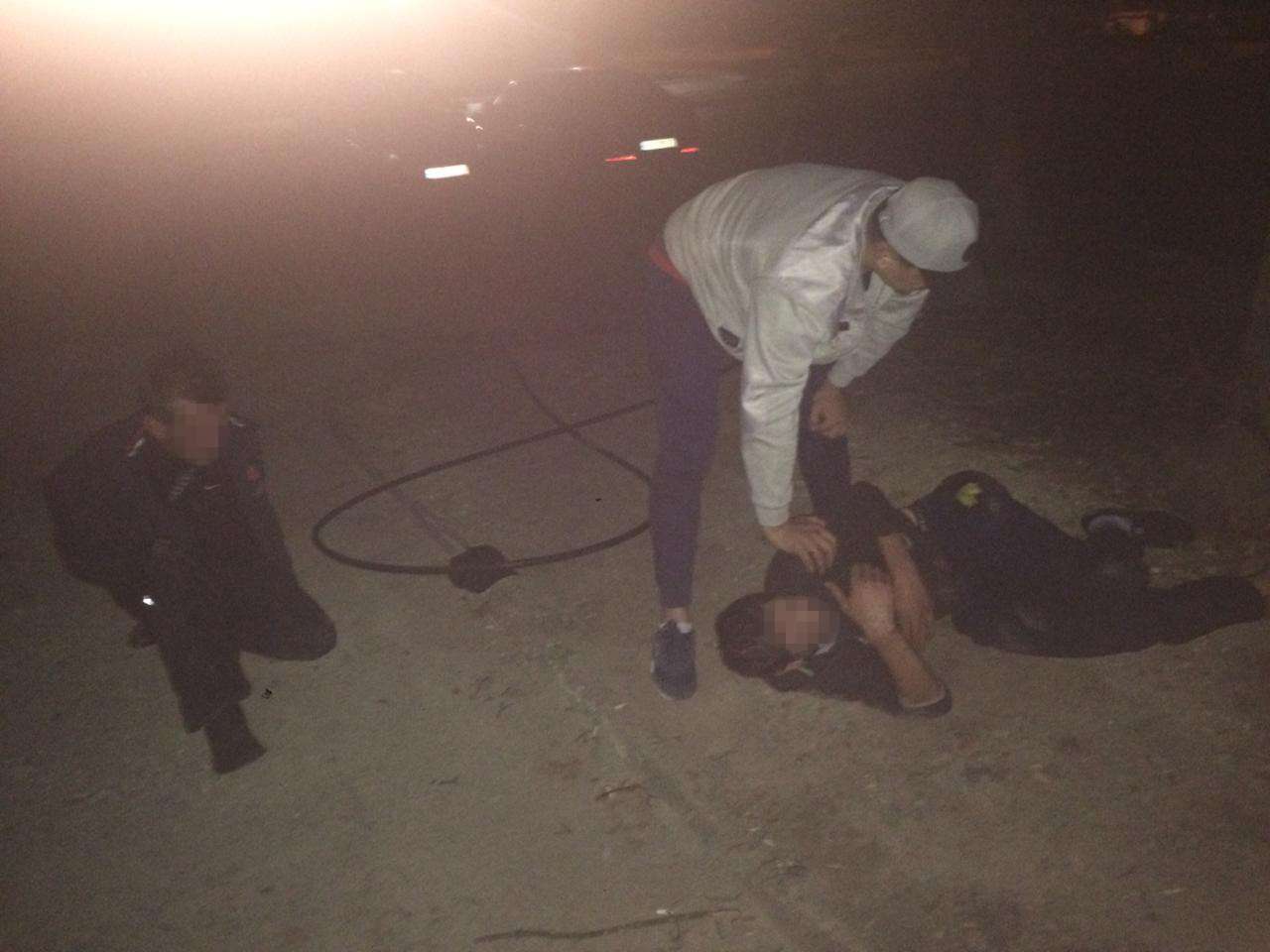 Поліція затримала двох львів’ян, які неодноразово крали телефонний кабель (фото)