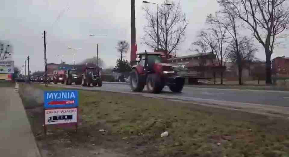 Польські протестувальники заблокували один із пунктів пропуску на кордоні з Україною (ВІДЕО)