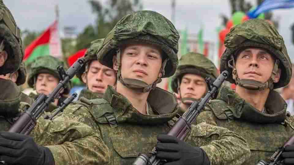 Польський військовий аналітик пояснив, що вказує на вступ білорусі у війну