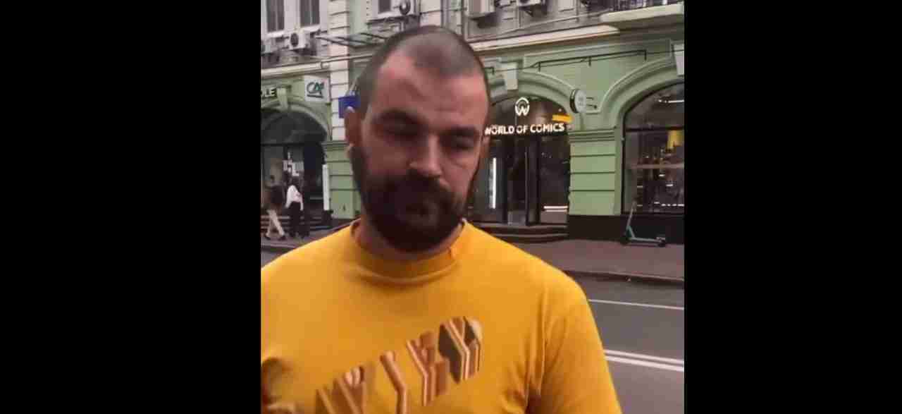 Попросили водія розмовляти українською: таксист Bolt назвав пасажирок хворими і висадив їх з авто (ВІДЕО)