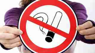 Посилення заборони на куріння: що зміниться для залежних українців із наступного тижня
