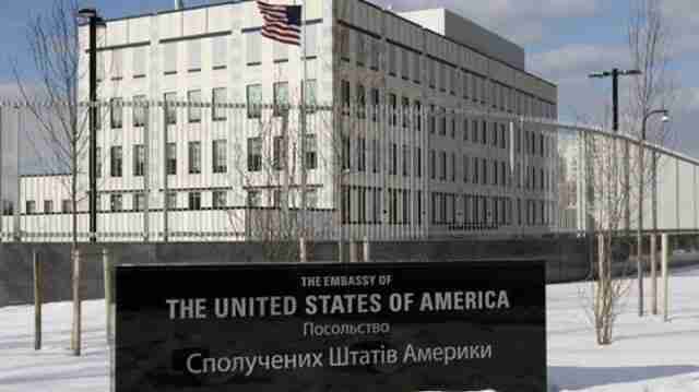 Посольство США у Києві розглядає можливість переїзду до Західної України