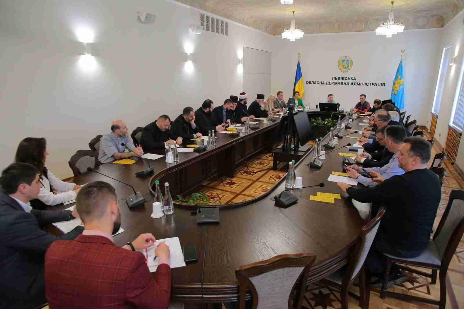 Рада Церков і релігійних організацій Львівщини закликає не піддаватися впливу фейків і маніпуляцій