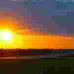 Романтика польотів під час заходу сонця в аеропорту Львова (фоторепортаж)