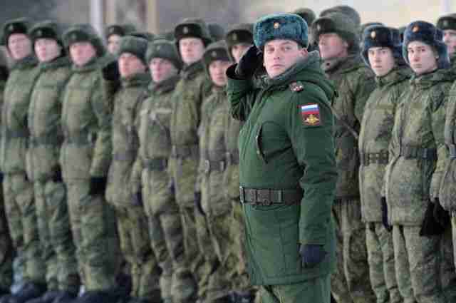 Росія виводить частину військ з двох українських областей