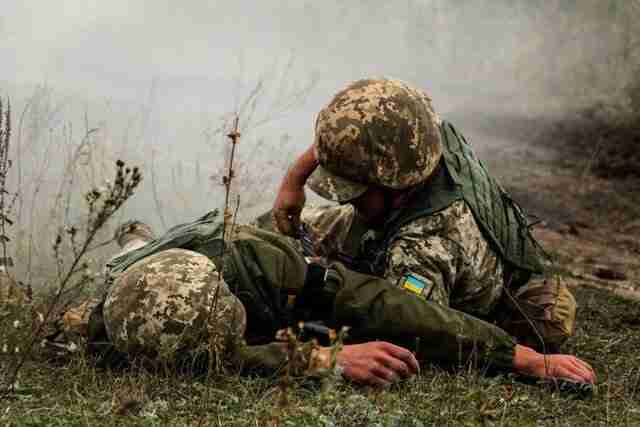 Росіяни наступають на кількох напрямках на Донбасі, отримують від ЗСУ відсіч і відступають