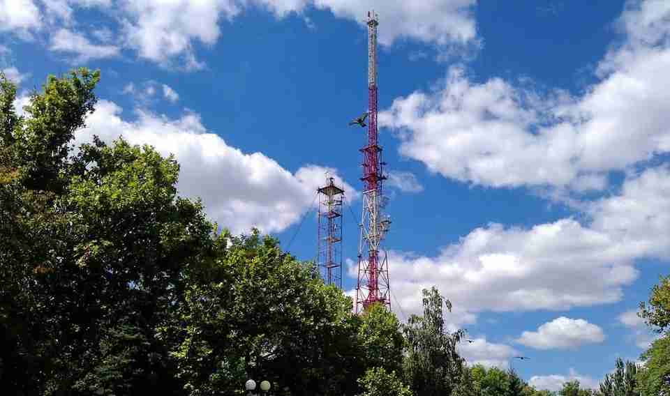 Російські військові контролюють радіочастоти та канали телебачення у чотирьох областях України