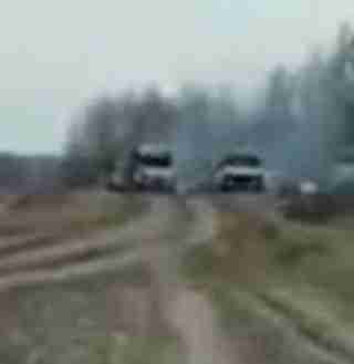 Російські військові розстріляли колону автобусів з волонтерами