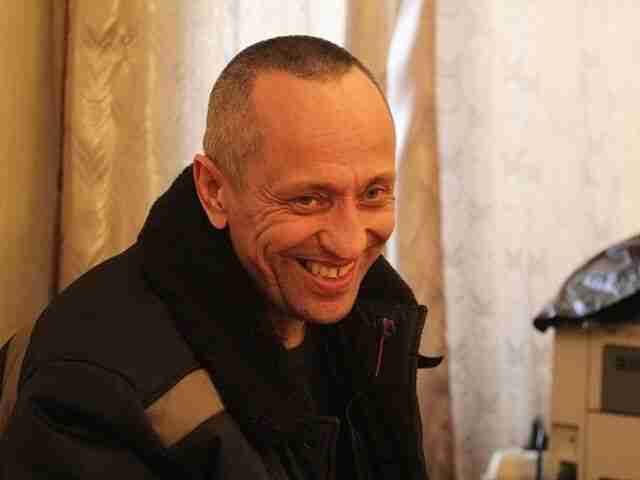 Російський маніяк, який вбив понад 80 жінок, бажає йти на війну в Україну (ВІДЕО)