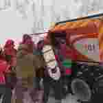 Рятувальники 15 годин транспортували заблукалого львівського туриста (фото)