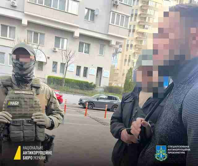 САП та НАБУ затримали посадовця СБУ Артема Шила (ФОТО)