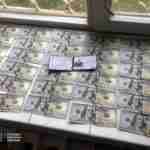 СБУ викрила чиновника Міністерства у справах ветеранів на вимаганні грошей з пораненого військовослужбовця (фото)