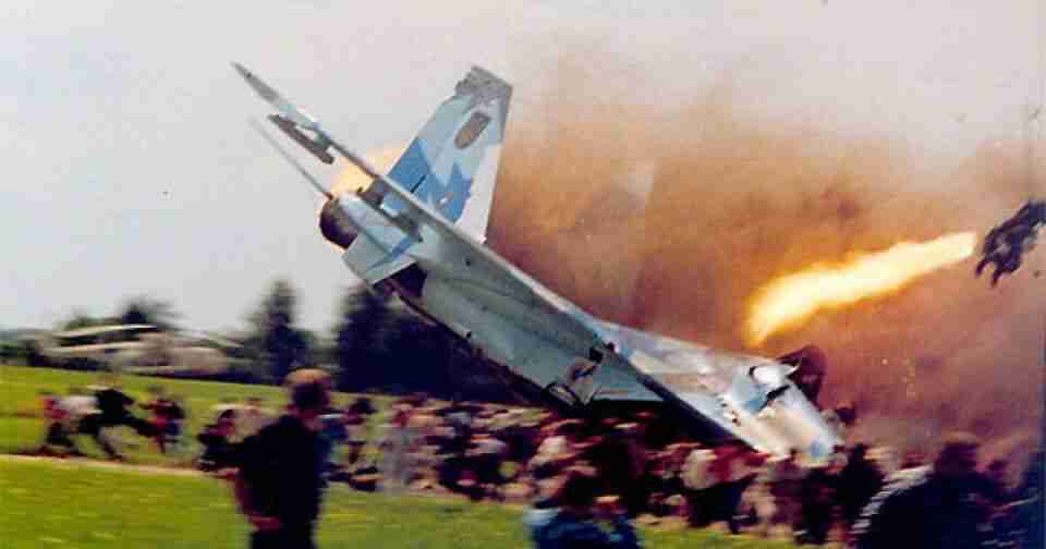 Скнилівська трагедія: як вшанували загиблих у 20 роковини найбільшої катастрофи в історії авіаційних шоу