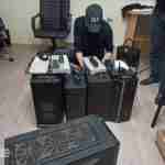 Служба безпеки припинила діяльність ботоферми, керованої з Росії (фото)