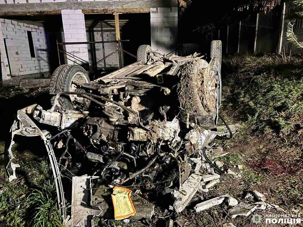 Смертельна ДТП на Рівненщині: молода водійка не впоралася з керуванням автомобіля (ФОТО)