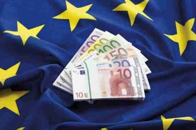 Стабільне, довгострокове, передбачуване фінансування: ЄС погодив 50 млрд для України