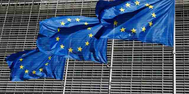Тепер офіційно: Єврокомісія рекомендувала надати Україні статус кандидата в члени ЄС