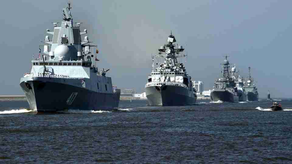 Туреччина заборонила прохід військових кораблів Росії у Чорне море, - президент України