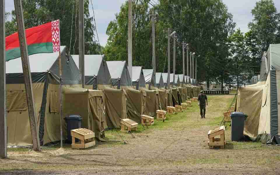 У білорусі швидкими темпами демонтують табір найманців із приватної військової компанії