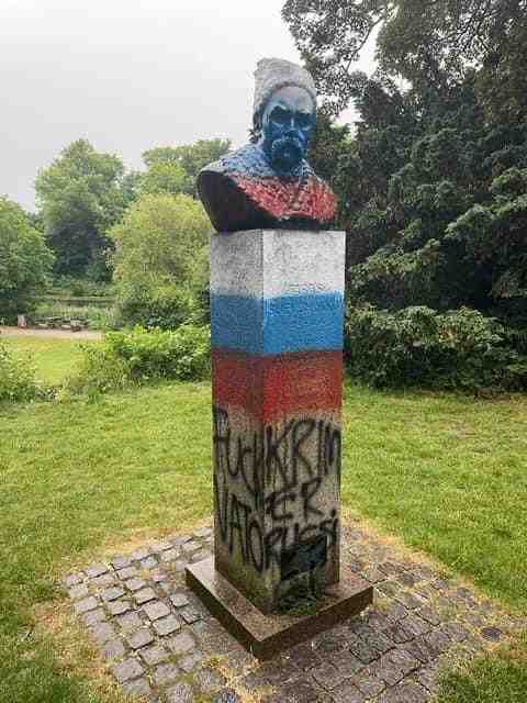 У Данії вандали пошкодили пам’ятник Тарасу Григоровичу Шевченку (фото)