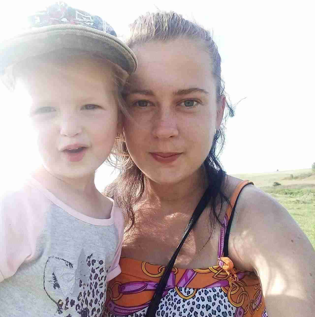 У ДТП з автобусом у Польщі загинула 6-річна донька захисника України з Рівненщини (ФОТО)