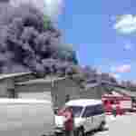 У Франківську гасять масштабну пожежу на складах (ФОТО)
