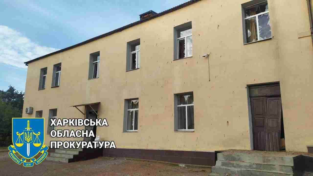 У Харкові російська ракета влучила на територію школи (ФОТО)