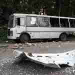 У Хмельницькому зіштовхнулись рейсовий автобус і «TESLA» , постраждали люди (фото)