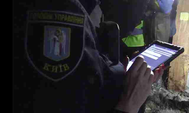 У Києві грабіжники побили чоловіка до смерті і сховали тіло під сміттям (ФОТО)