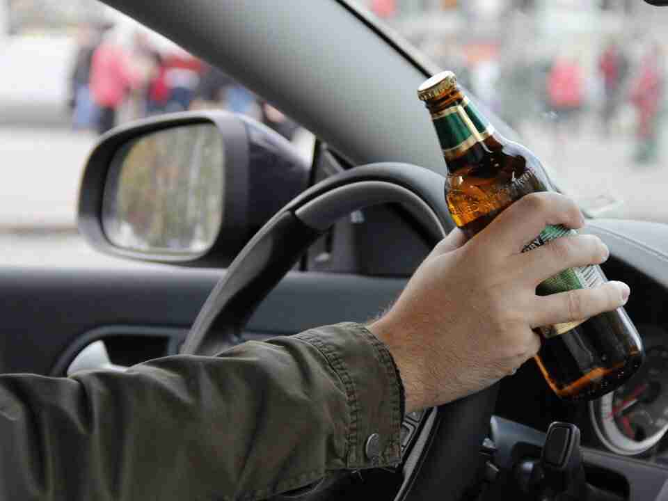 У Києві п’яний водій скоїв ДТП та намагався втекти разом з «причепом»