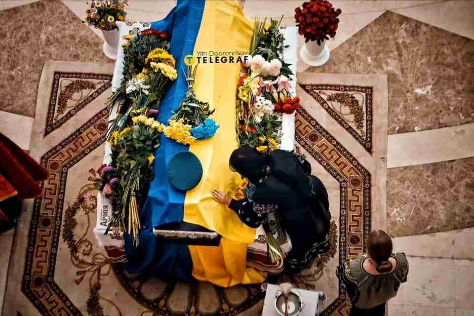 У Києві прощаються з легендарним українським пілотом «Джусом» (ФОТО, ВІДЕО)