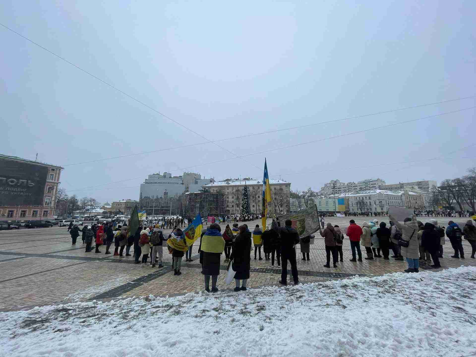 У Києві відбулася акція протесту рідних військовополонених (ФОТО)