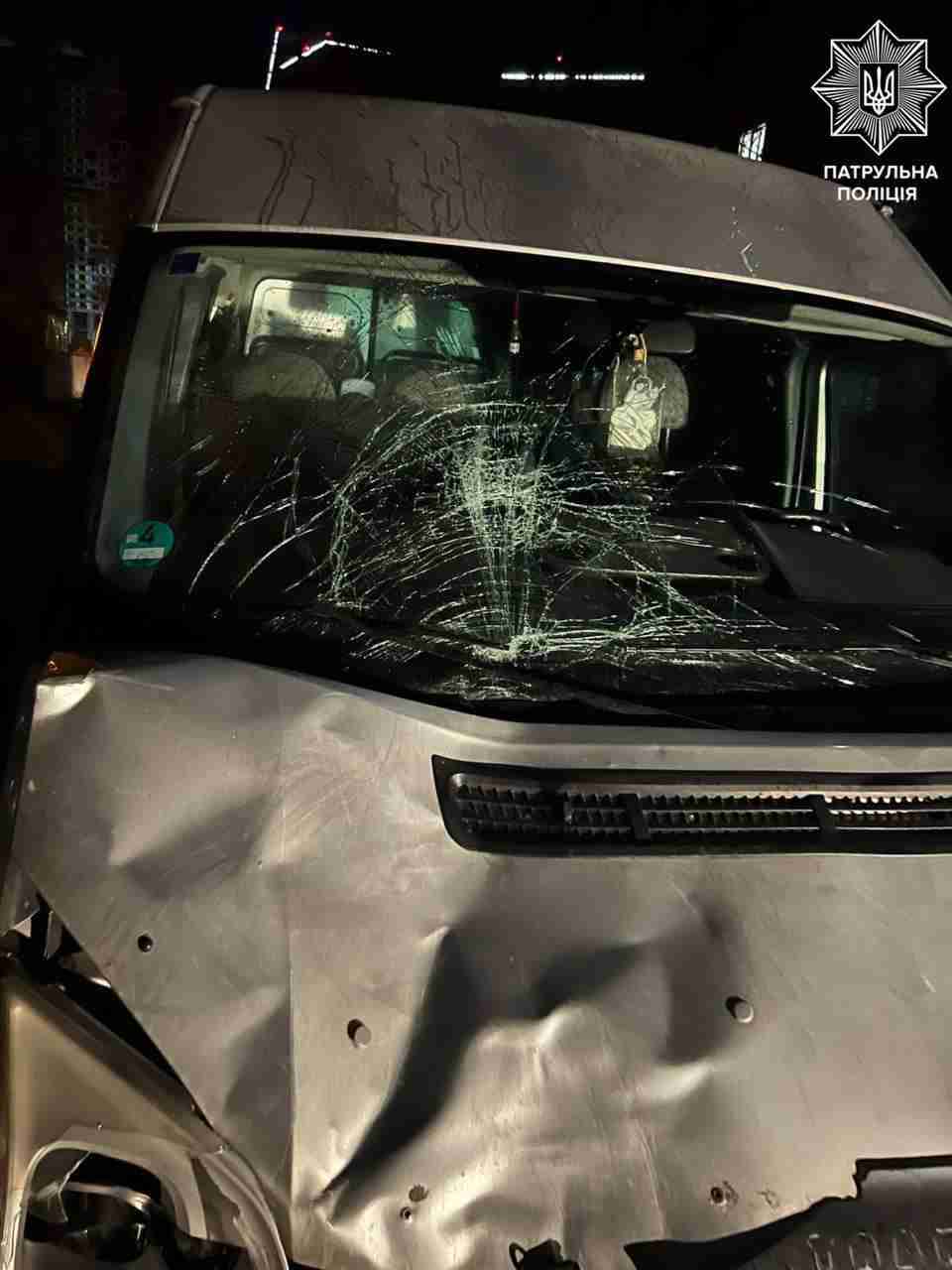 У Києві водій збив патрульного та втік з місця ДТП