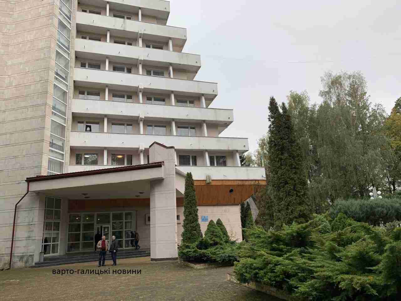 У курортному місті на Львівщині повідомили про замінування санаторію (ФОТО)