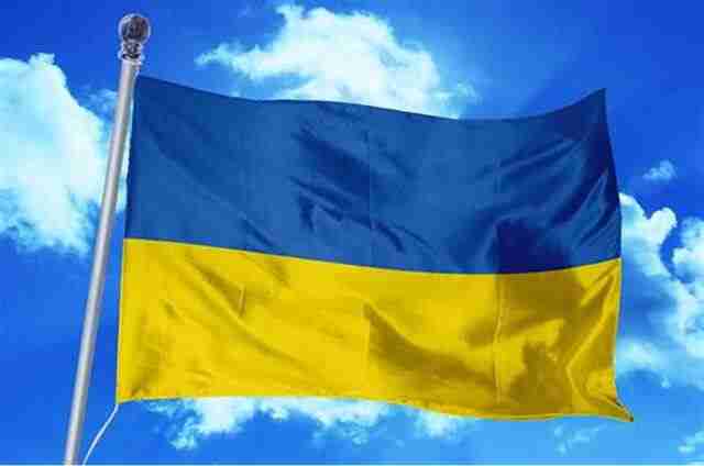 У Латвії за крадіжку прапора України затримали чоловіка