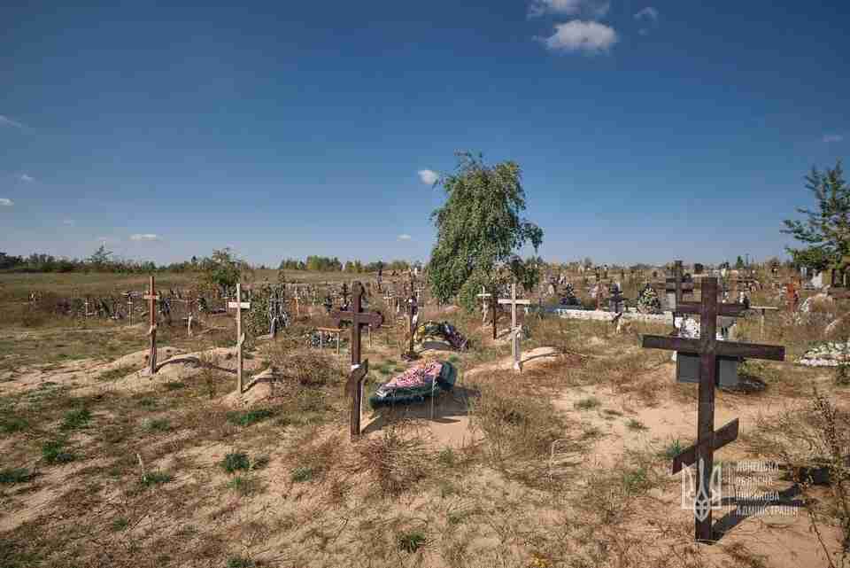 У Лимані розпочали ексгумацію: вже знайдено братську та одиночні могили (ФОТО)