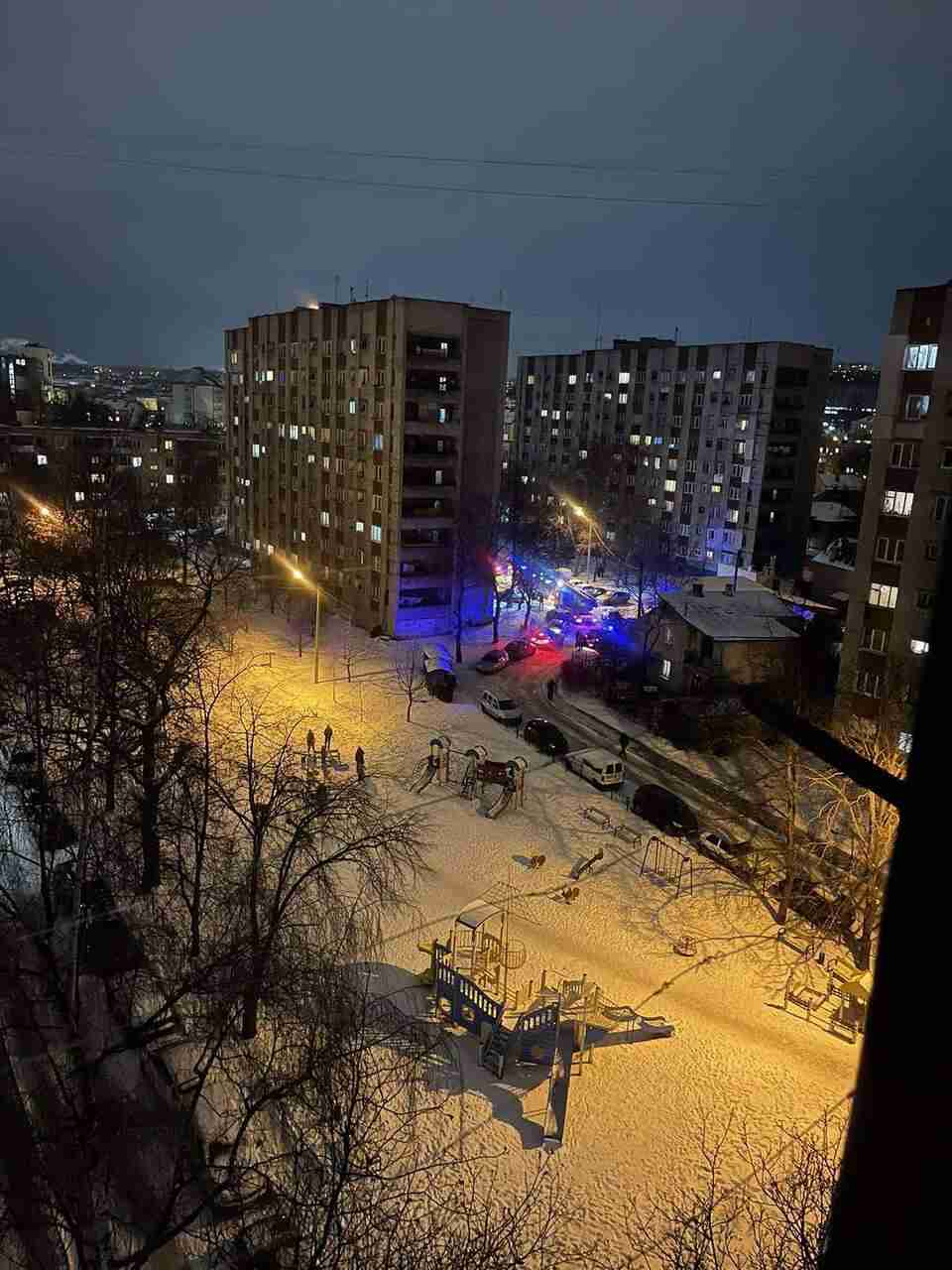 У львівській багатоповерхівці загорілася ліфтова шахта (ФОТО/ВІДЕО)